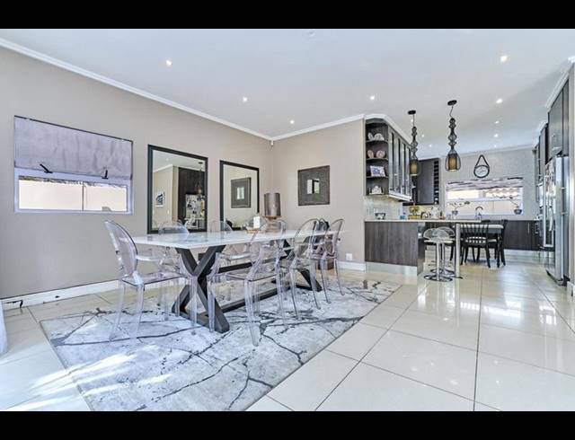 3 BEDROOM PROPERTY TO RENT IN OAKLANDS